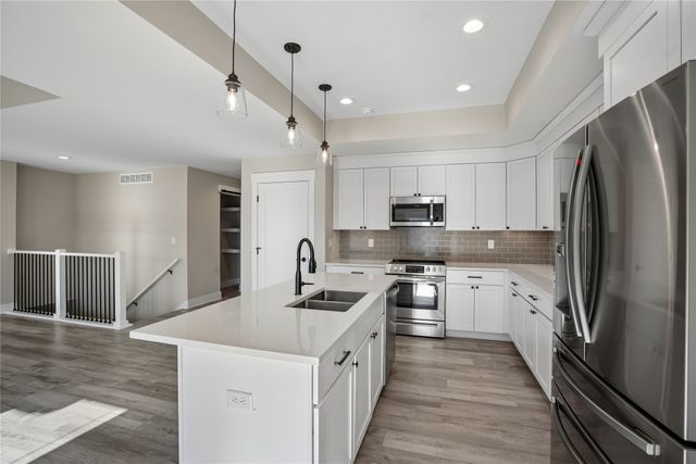 313 NE Meadow Lane, Ankeny, IA 50021