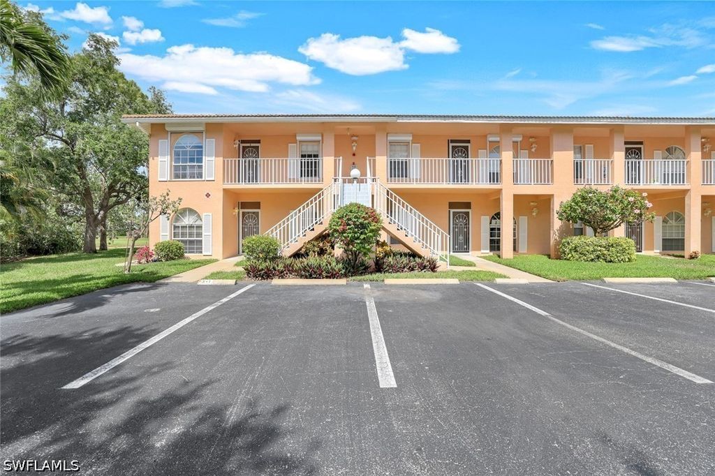 555 Augusta BLVD 3-1, Naples, FL 34113