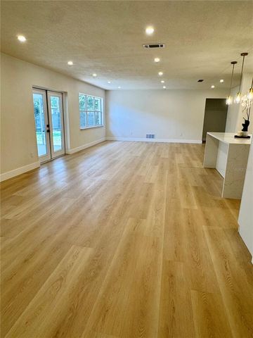 726 FOREST GLEN COURT, Maitland, FL 32751
