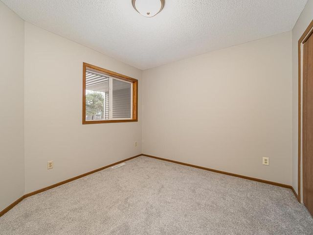 423 Whispering River Lane, Farmington, MN 55024