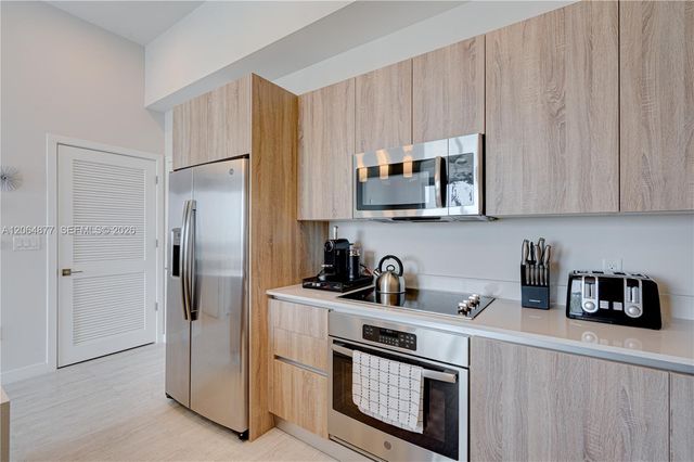 3900 Biscayne Blvd N-1205, Miami, FL 33137