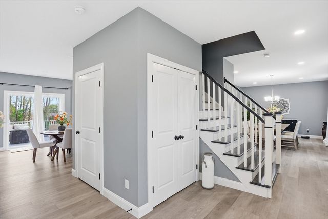 57 Oneil Rd, Somerset, MA 02725