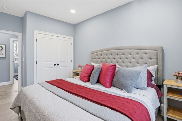 57 Oneil Rd, Somerset, MA 02725