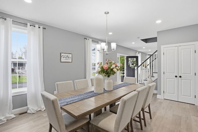 57 Oneil Rd, Somerset, MA 02725