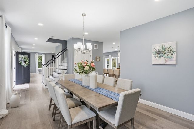 57 Oneil Rd, Somerset, MA 02725