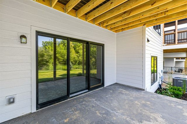 356 Hidden Ridge Drive, Coralville, IA 52241