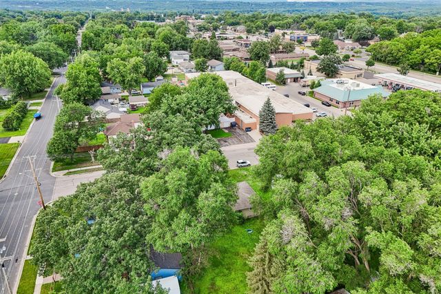 215 17th Street W, Hastings, MN 55033