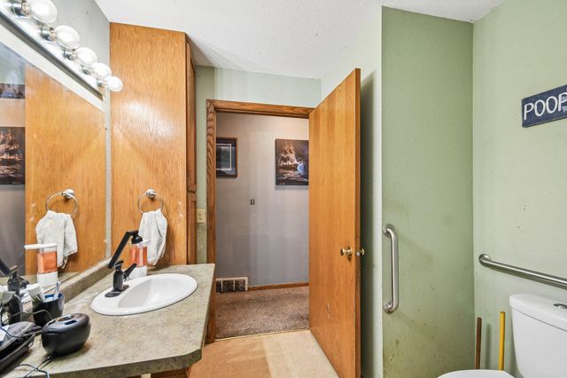 215 17th Street W, Hastings, MN 55033