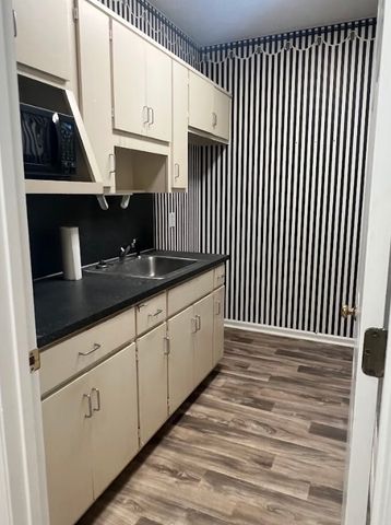 7513 Veterans Parkway, Columbus, GA 31909