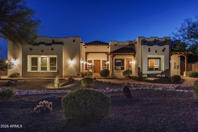 19707 W MARIPOSA Drive, Litchfield Park, AZ 85340