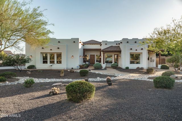 19707 W MARIPOSA Drive, Litchfield Park, AZ 85340