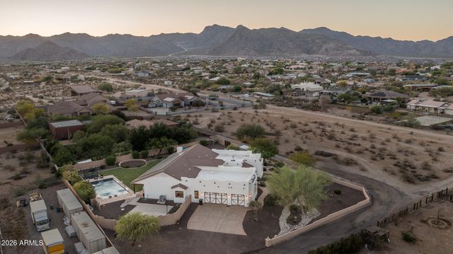 19707 W MARIPOSA Drive, Litchfield Park, AZ 85340