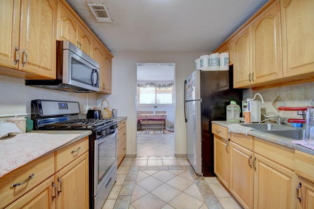 4803 Mescalero Road NE, Albuquerque, NM 87110