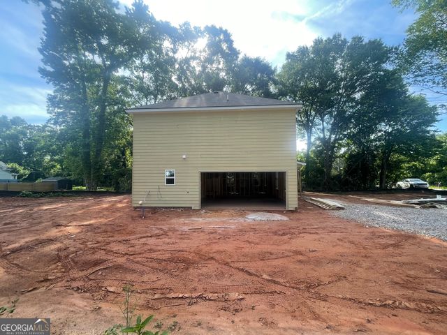 11 E Reynolds Street, Newnan, GA 30263