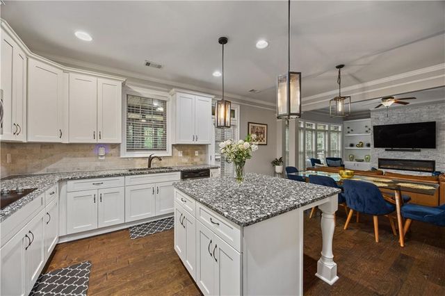 319 Langshire Drive, Mcdonough, GA 30253