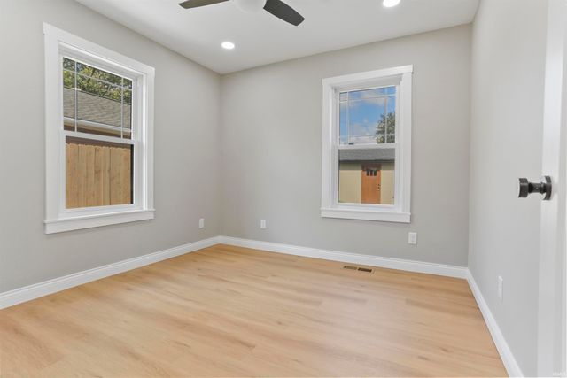 642 Jackson Avenue, Evansville, IN 47713