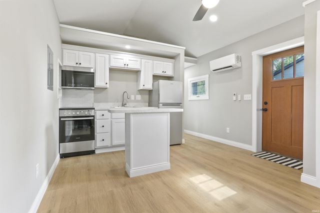 642 Jackson Avenue, Evansville, IN 47713