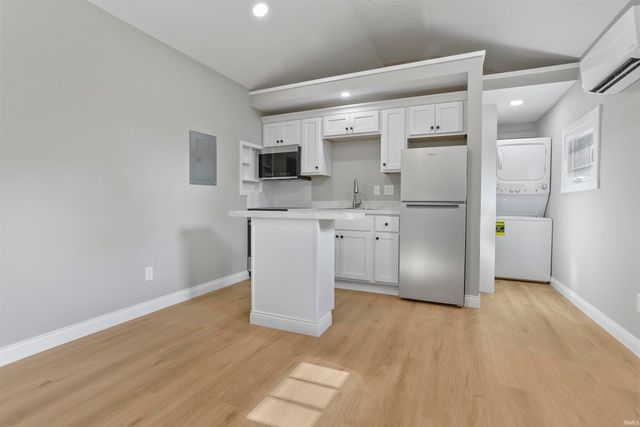 642 Jackson Avenue, Evansville, IN 47713