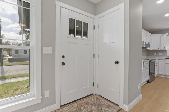 642 Jackson Avenue, Evansville, IN 47713