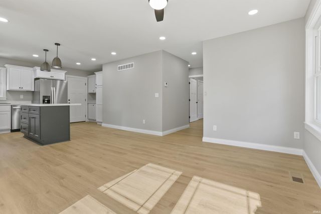 642 Jackson Avenue, Evansville, IN 47713