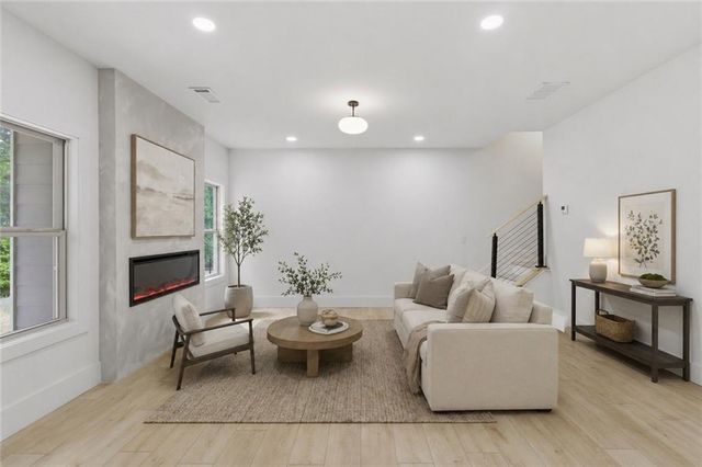 971 Overlook Path Way, Lawrenceville, GA 30045