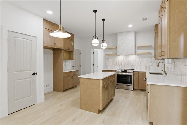 971 Overlook Path Way, Lawrenceville, GA 30045