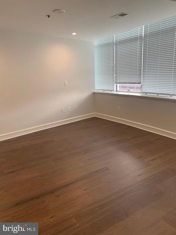 201-59 N 8TH ST #1B-701, Philadelphia, PA 19106