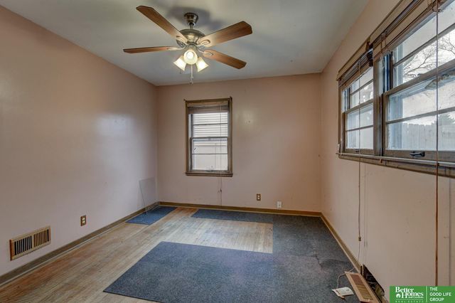 3320 N 69th Street, Omaha, NE 68104