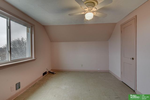 3320 N 69th Street, Omaha, NE 68104