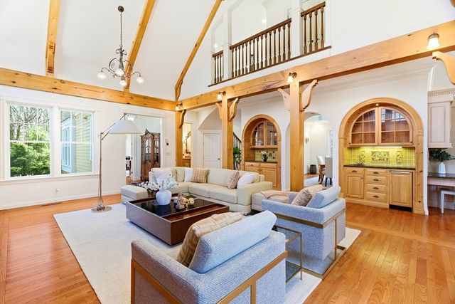 8 Porter Lane, Lexington, MA 02420