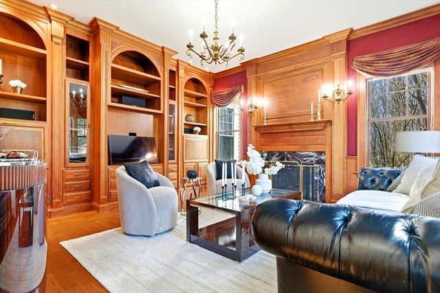 8 Porter Lane, Lexington, MA 02420