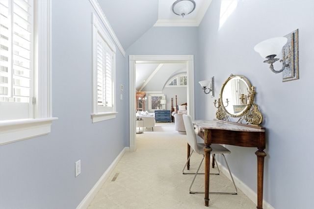 8 Porter Lane, Lexington, MA 02420