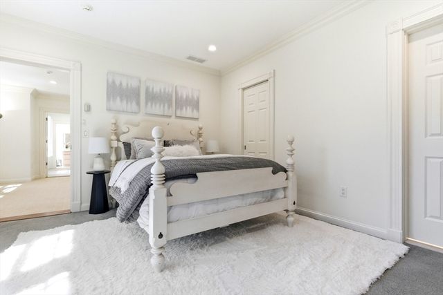 8 Porter Lane, Lexington, MA 02420