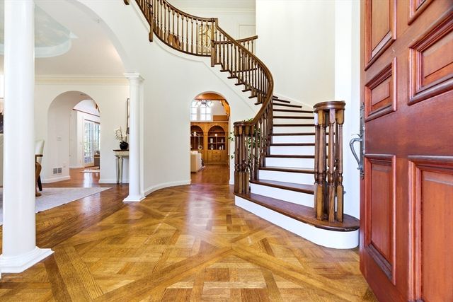 8 Porter Lane, Lexington, MA 02420