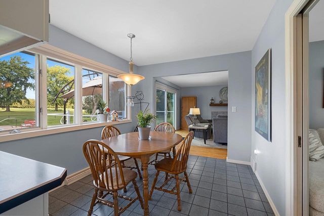 2924 RIDGEWAY DRIVE, Neenah, WI 54956