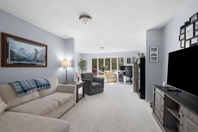 2924 RIDGEWAY DRIVE, Neenah, WI 54956