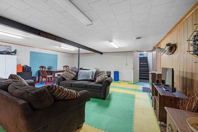 2924 RIDGEWAY DRIVE, Neenah, WI 54956