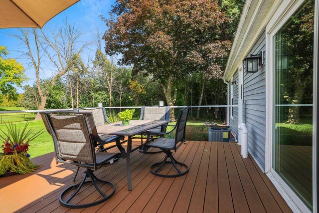 2924 RIDGEWAY DRIVE, Neenah, WI 54956