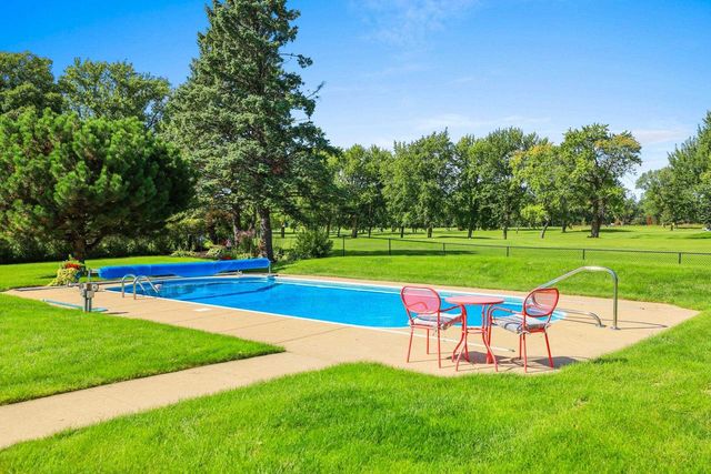 2924 RIDGEWAY DRIVE, Neenah, WI 54956