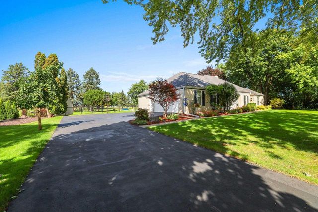 2924 RIDGEWAY DRIVE, Neenah, WI 54956