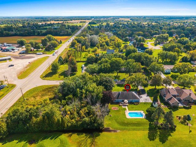 2924 RIDGEWAY DRIVE, Neenah, WI 54956