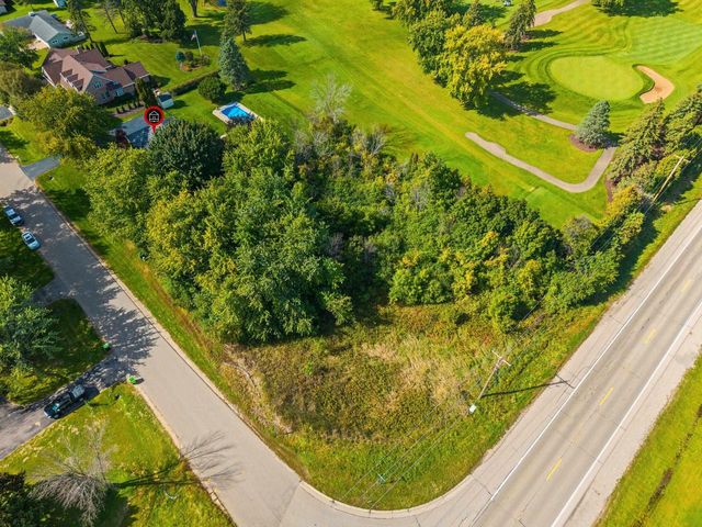2924 RIDGEWAY DRIVE, Neenah, WI 54956