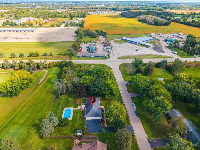 2924 RIDGEWAY DRIVE, Neenah, WI 54956
