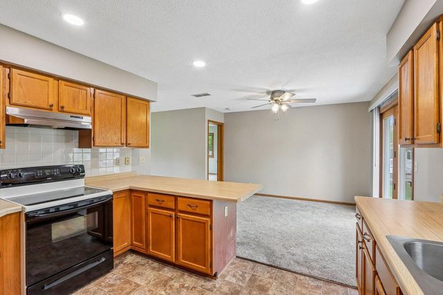 610 Hidde DRIVE, Watertown, WI 53098