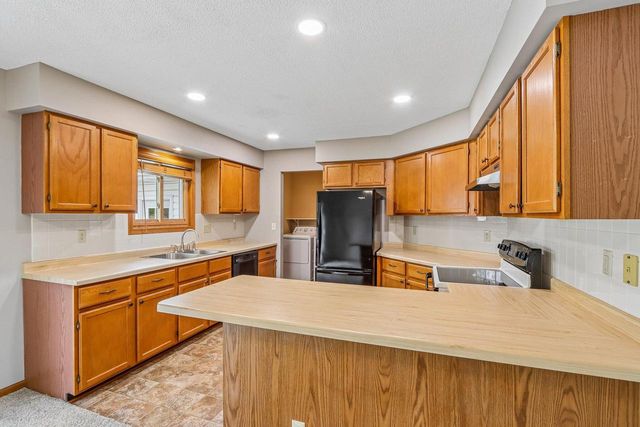 610 Hidde DRIVE, Watertown, WI 53098