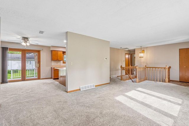 610 Hidde DRIVE, Watertown, WI 53098