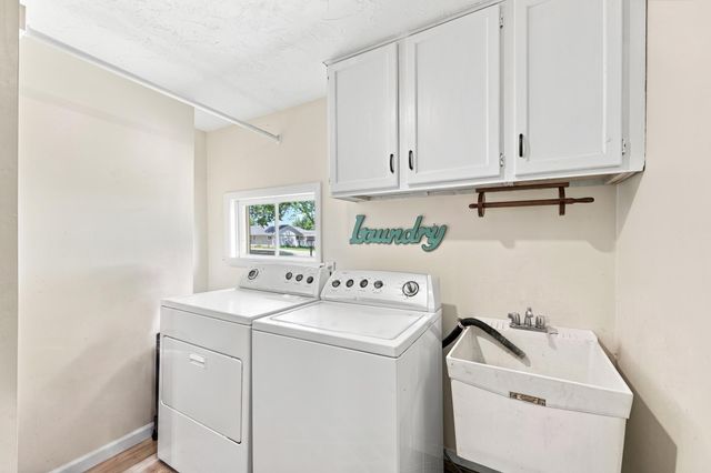 201 N Linden Street, Belle Plaine, MN 56011