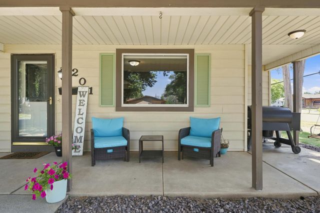 201 N Linden Street, Belle Plaine, MN 56011