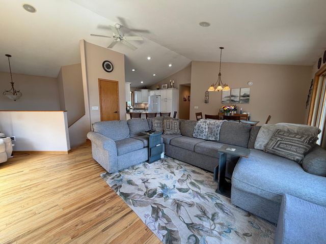 6166 Sandy Drive NE, Bemidji, MN 56601