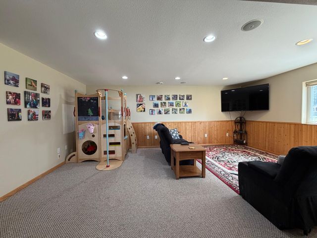 6166 Sandy Drive NE, Bemidji, MN 56601